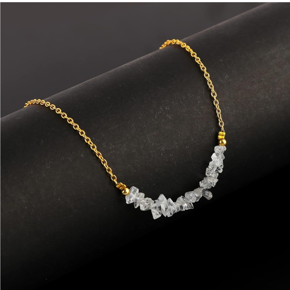 NIB Clear Quartz Crystal Chip Gemstone Necklace! Boho Goldtone Gemstone Necklace